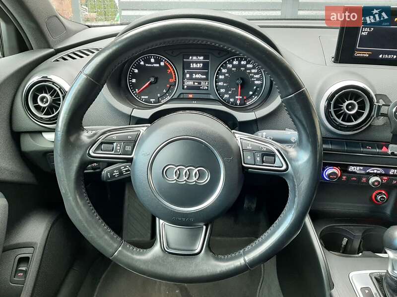 Хэтчбек Audi A3 2015 в Львове