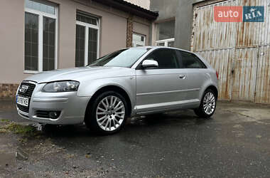 Хэтчбек Audi A3 2006 в 