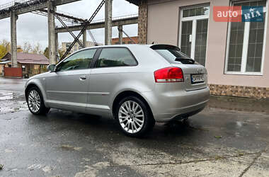 Хэтчбек Audi A3 2006 в 