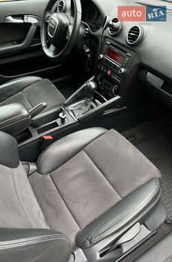 Хэтчбек Audi A3 2006 в 