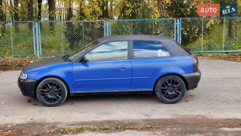 Хетчбек Audi A3 1998 в Хирові