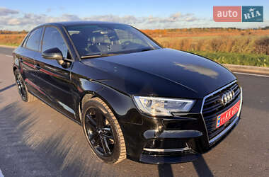 Седан Audi A3 2017 в 
