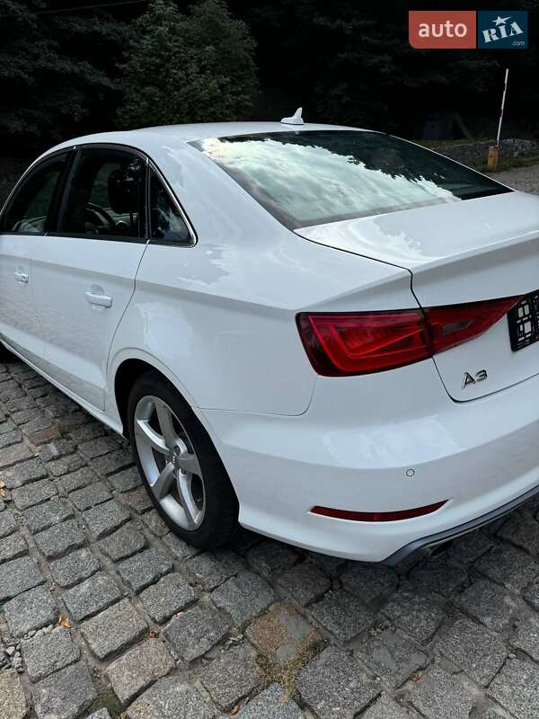 Седан Audi A3 2016 в Києві