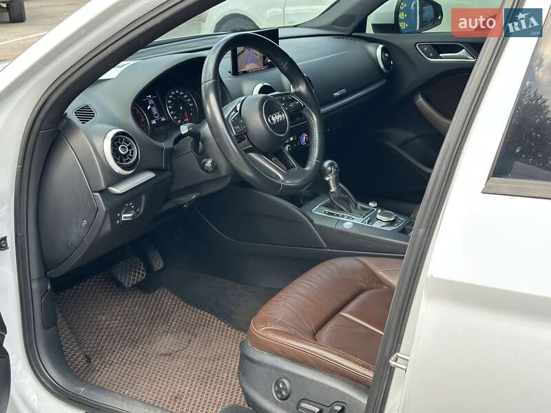 Седан Audi A3 2017 в Киеве фото 16 Седан Audi A3 2017 в Киеве