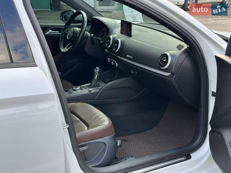Седан Audi A3 2017 в Киеве фото 28 Седан Audi A3 2017 в Киеве