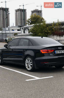 Седан Audi A3 2016 в 