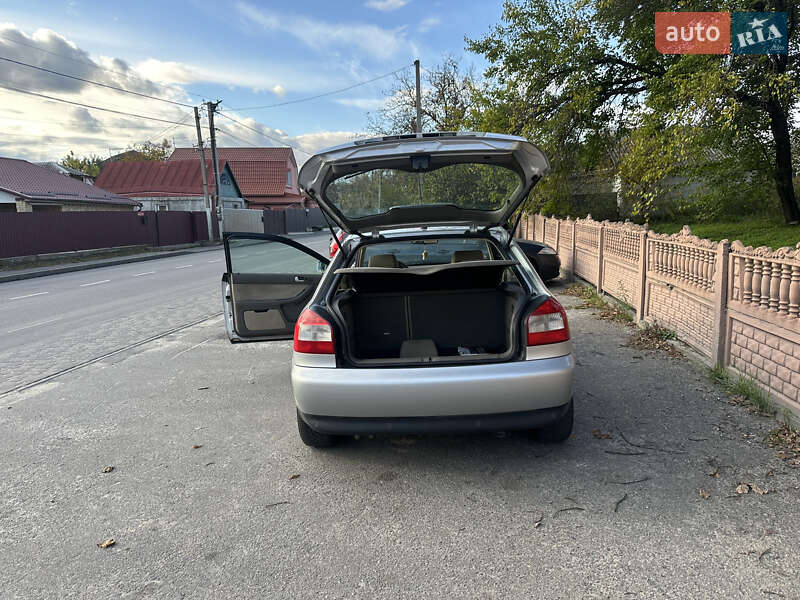 Хетчбек Audi A3 2001 в Києві