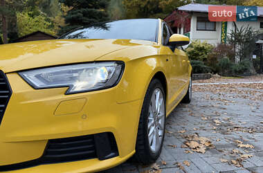 Хэтчбек Audi A3 2016 в 