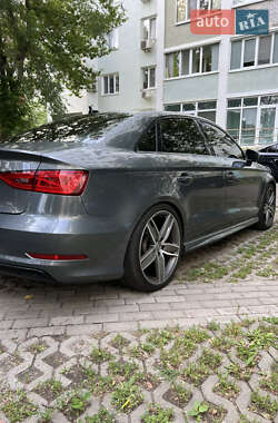Седан Audi A3 2015 в 