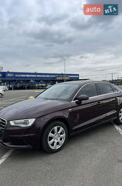 Седан Audi A3 2014 в Києві