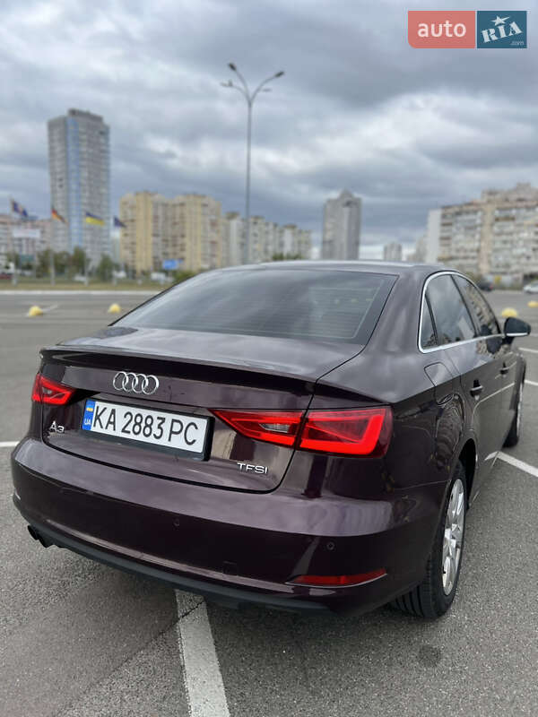 Седан Audi A3 2014 в Києві