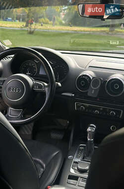 Хэтчбек Audi A3 2016 в 