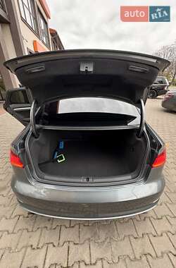 Седан Audi A3 2015 в 