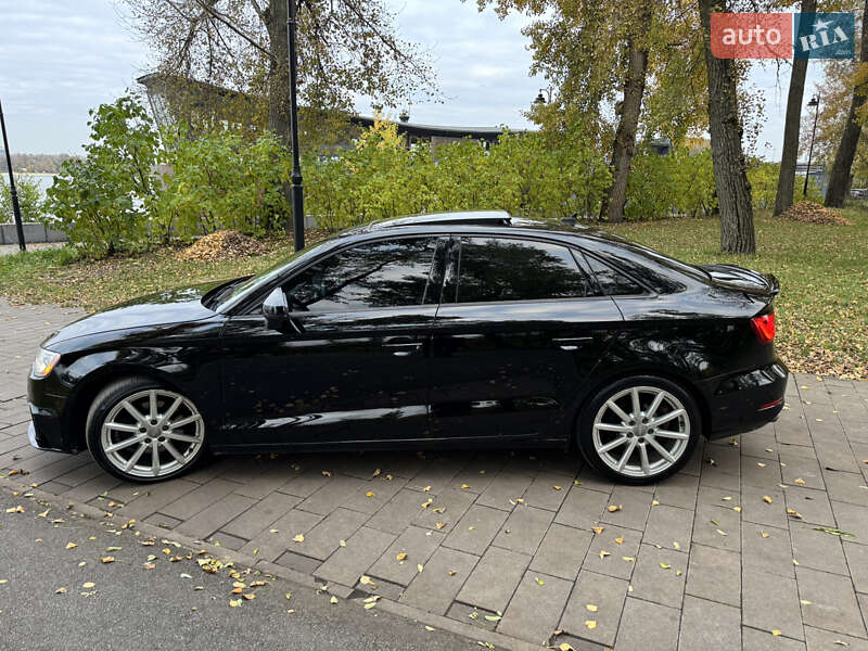 Седан Audi A3 2015 в Киеве