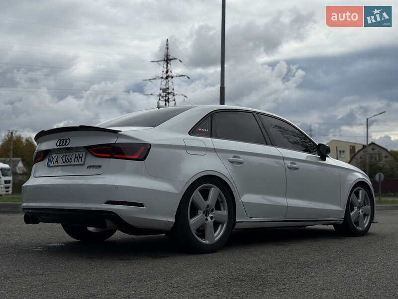 Седан Audi A3 2015 в Черкассах