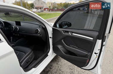 Седан Audi A3 2015 в 