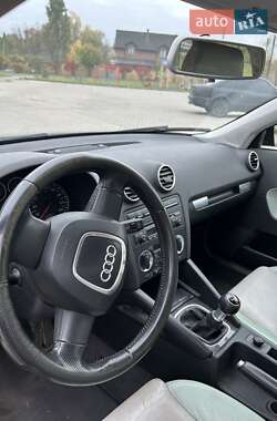 Хетчбек Audi A3 2006 в 