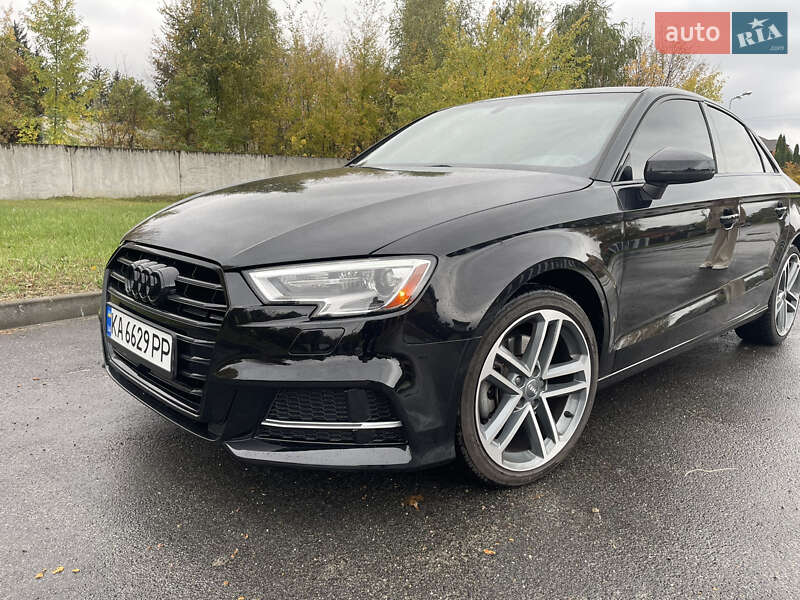 Седан Audi A3 2019 в Киеве