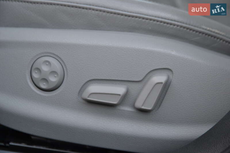 Седан Audi A3 2017 в Луцке