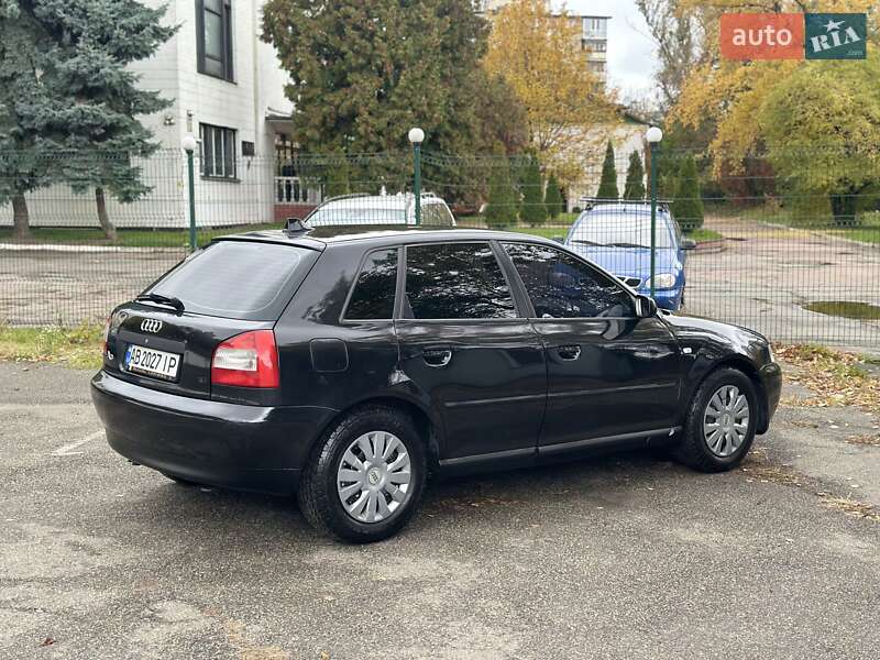 Хэтчбек Audi A3 2002 в Киеве