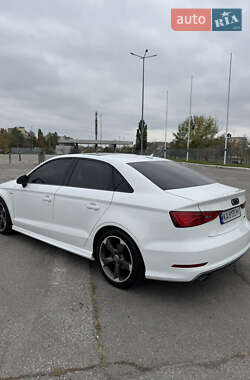 Седан Audi A3 2016 в 
