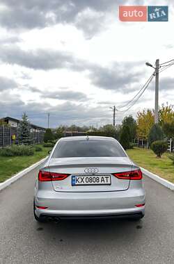 Седан Audi A3 2016 в 