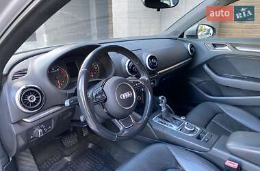 Седан Audi A3 2014 в  фото 36 Седан Audi A3 2014 в