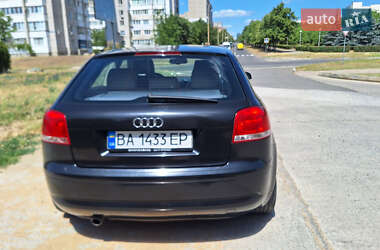 Хетчбек Audi A3 2004 в  фото 3 Хетчбек Audi A3 2004 в