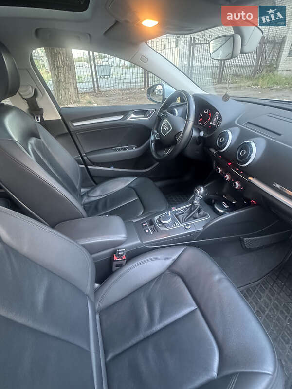 Седан Audi A3 2016 в Днепре