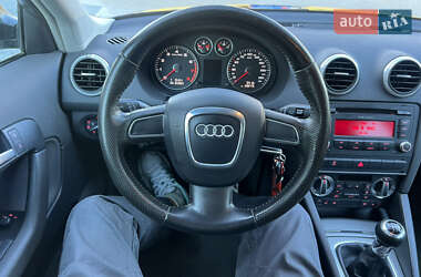 Хетчбек Audi A3 2010 в 