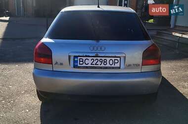 Хетчбек Audi A3 1999 в 
