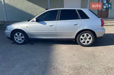Хетчбек Audi A3 1999 в 