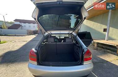 Хетчбек Audi A3 1999 в 