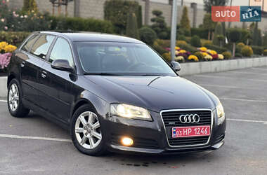 Хэтчбек Audi A3 2010 в 