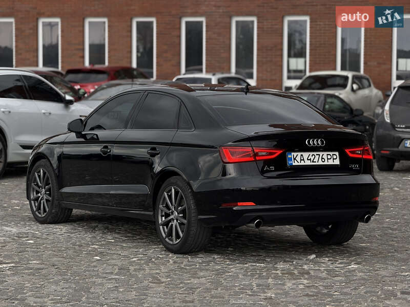 Седан Audi A3 2014 в Дніпрі