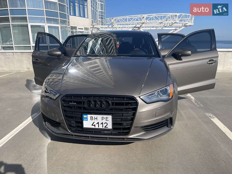 Седан Audi A3 2015 в Одессе