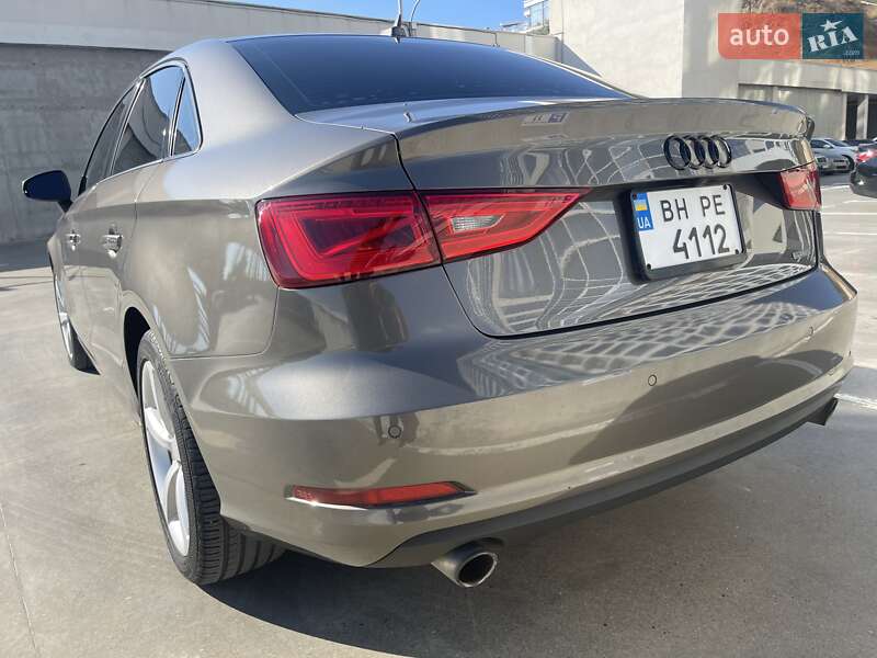 Седан Audi A3 2015 в Одессе