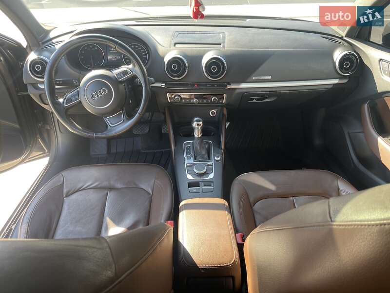 Седан Audi A3 2015 в Одессе