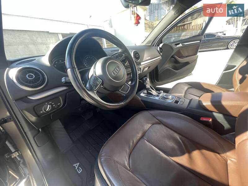 Седан Audi A3 2015 в Одессе