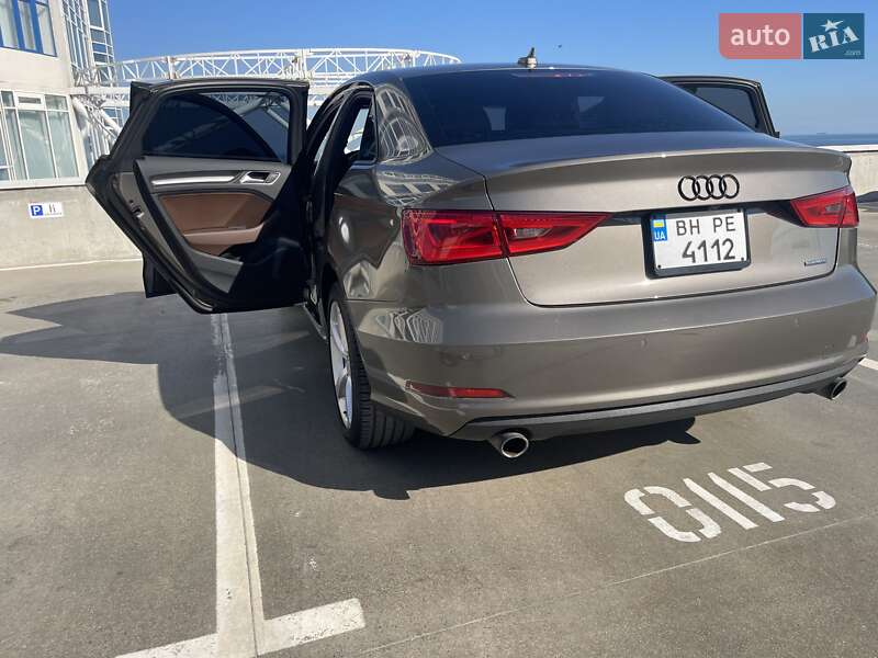 Седан Audi A3 2015 в Одессе