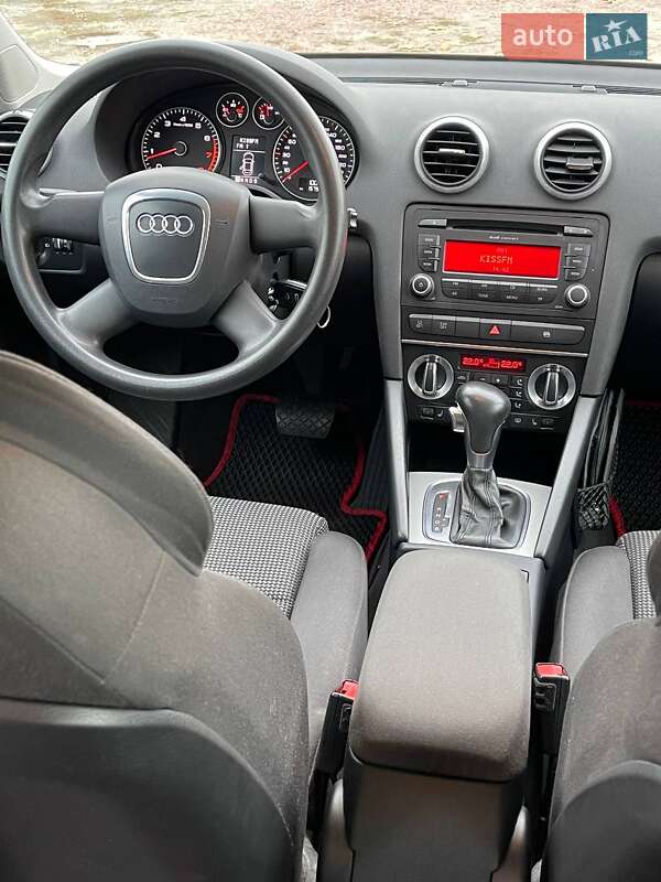 Хетчбек Audi A3 2009 в Києві фото 11 Хетчбек Audi A3 2009 в Києві