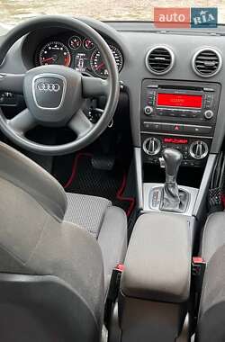 Хетчбек Audi A3 2009 в 