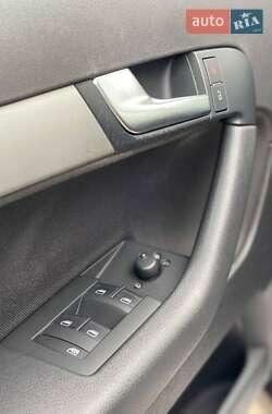Хетчбек Audi A3 2009 в 