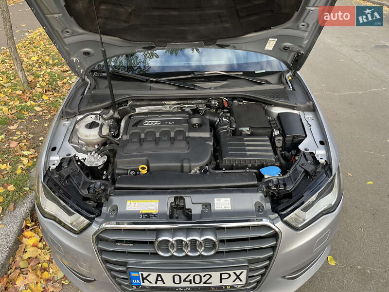 Хетчбек Audi A3 2015 в Києві фото 10 Хетчбек Audi A3 2015 в Києві