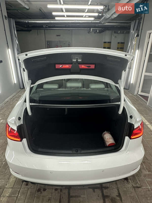 Седан Audi A3 2016 в Києві фото 12 Седан Audi A3 2016 в Києві