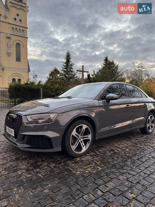 Седан Audi A3 2016 в Фастове