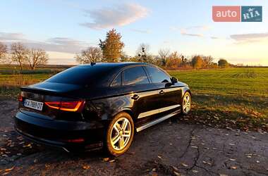 Седан Audi A3 2015 в Умані Седан Audi A3 2015 в Умані