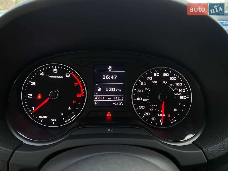 Седан Audi A3 2018 в Львові