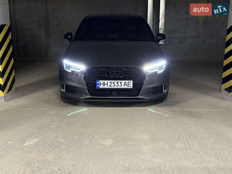 Седан Audi A3 2016 в Одессе