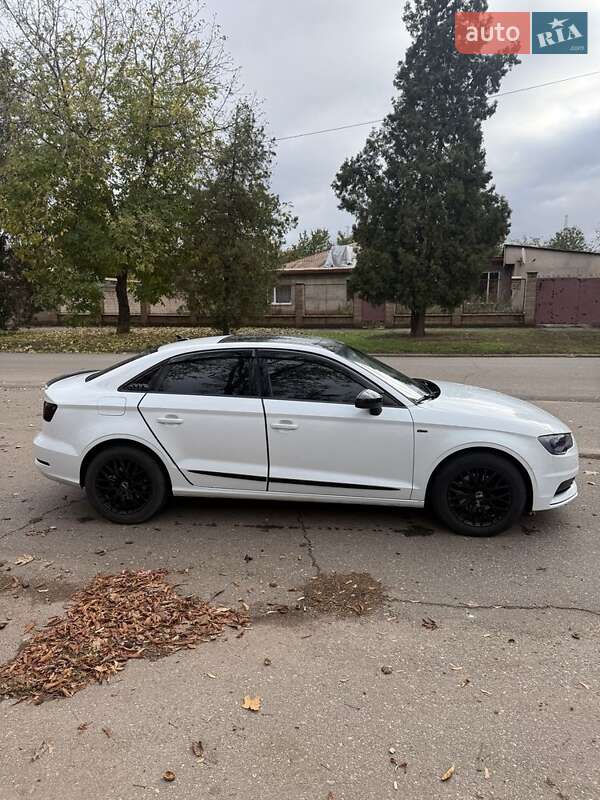Седан Audi A3 2015 в Кривому Розі фото 3 Седан Audi A3 2015 в Кривому Розі